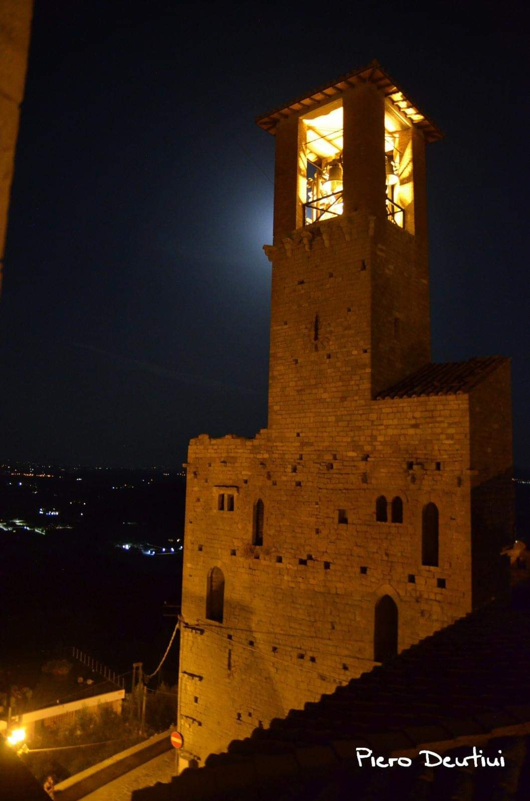 Agello Illuminazione foto Piero Dentini