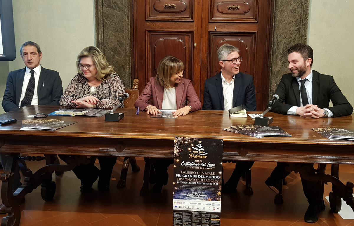 Luci sul Trasimeno Conferenza Stampa Sembolini Caproni Tesei Cecchetti e Burico