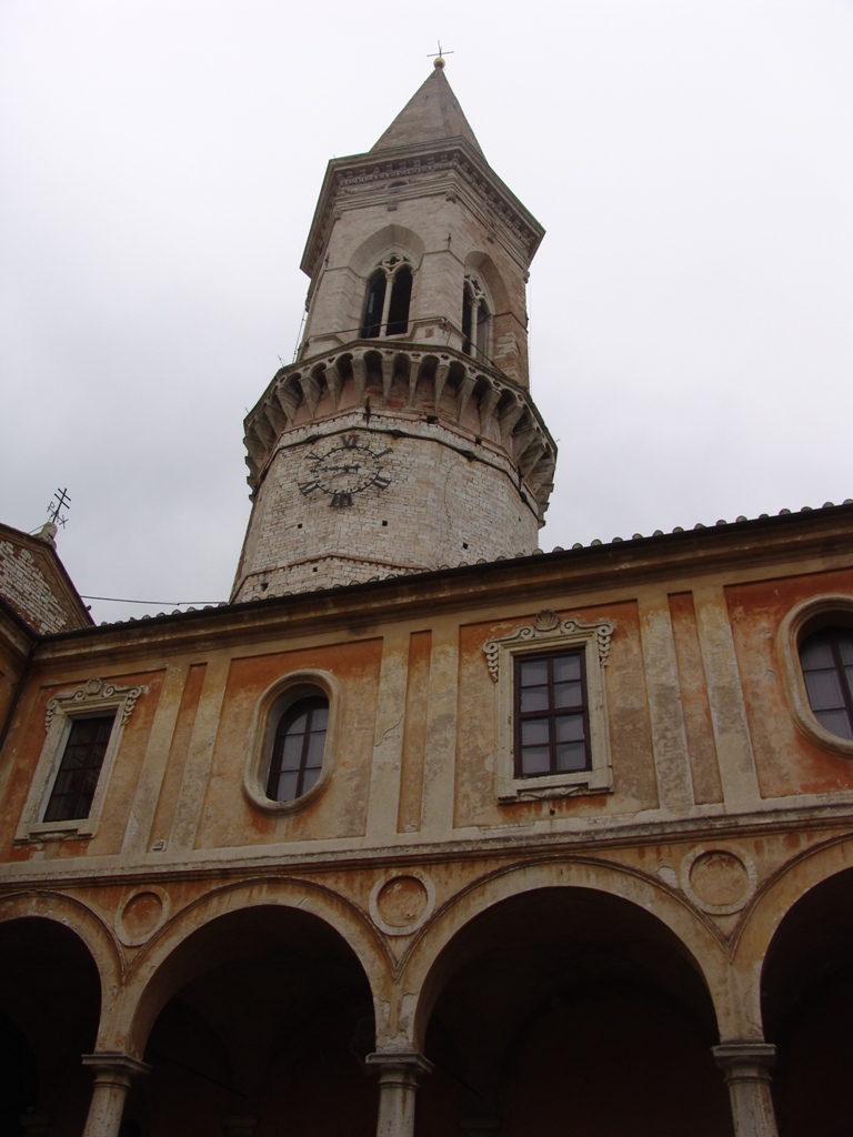Primo Chiostro San Pietro 1
