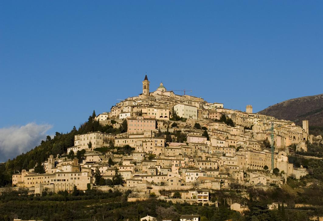 Trevi Panorama1