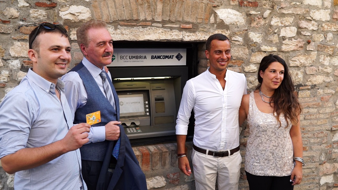 A sx del bancomat Marcello Morlandi a dx Cristian Betti
