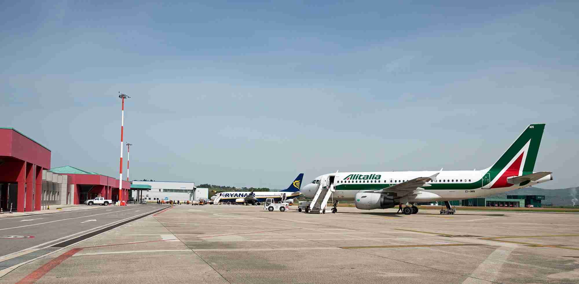 Aeroporto dellUmbria Alitalia