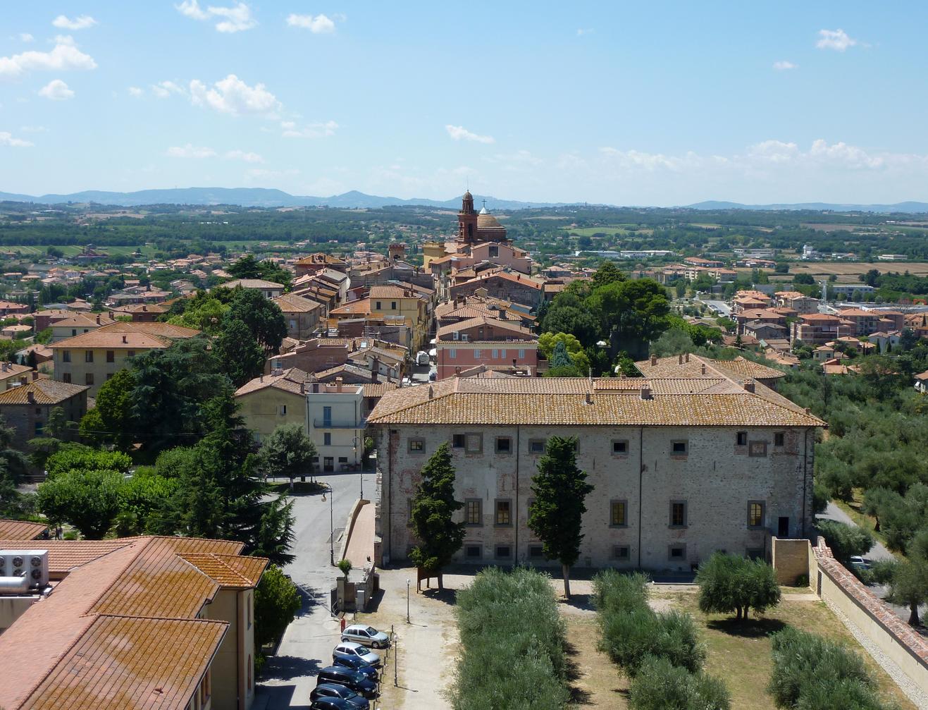 Castiglione del Lago old city