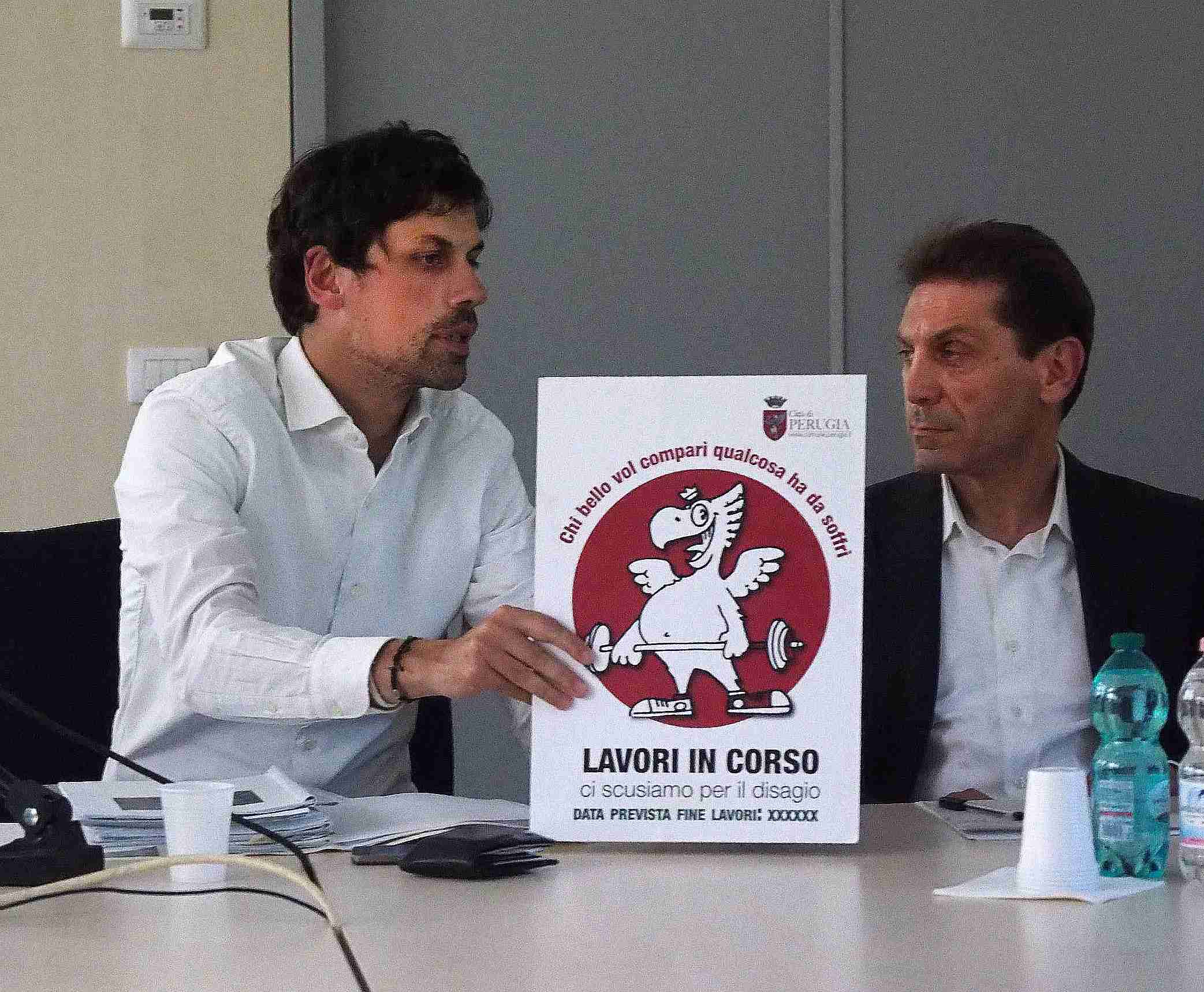 ComunePgConfStampaAsfaltoStrade AA002366