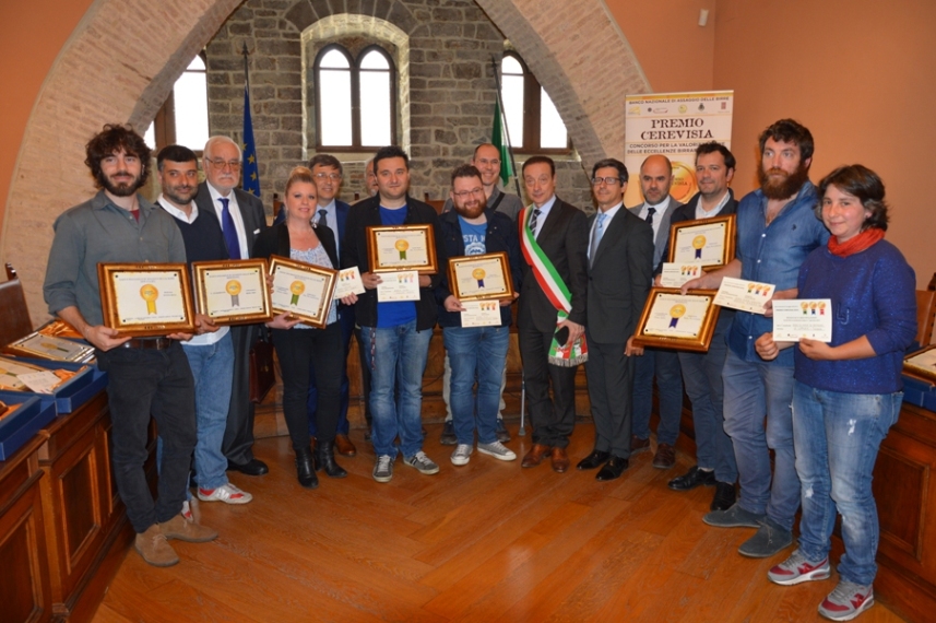 Il Banab con una parte dei vincitoriimages/upload_utenti/Il_Banab_con_una_parte_dei_vincitori.jpg