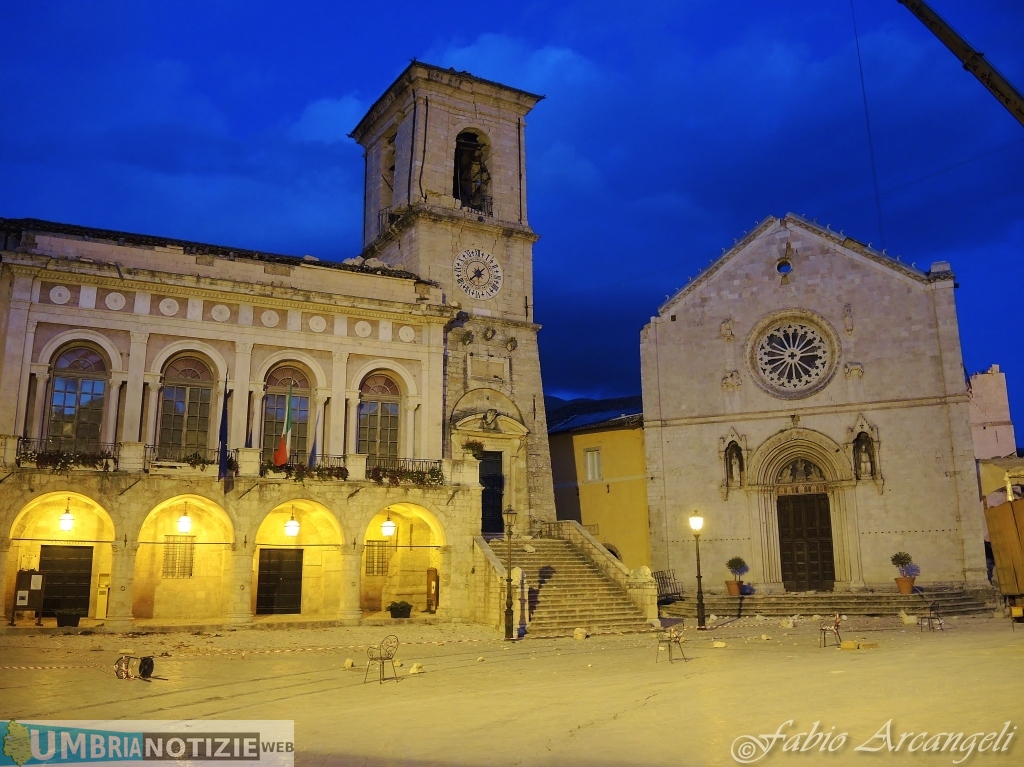 Piazza S.Benedetto 01 UNW