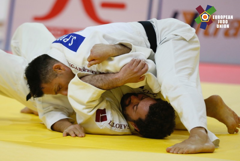 Proietti kesa gatame
