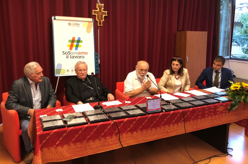 RELATORI INCONTRO CONSEGNA RICONOSCIMENTI AZIENDE PROGETTO SOSTENIAMO IL LAVORO