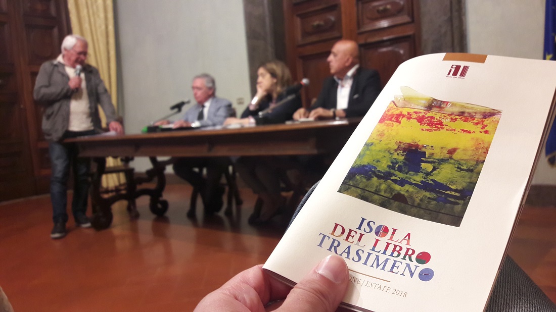 Un momento della conferenza 1