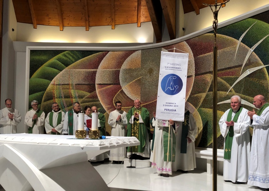 GIORN MAL 2019 CONSEGNA STENDARDO 7MEETING A MONS. SC ARABATTOLI