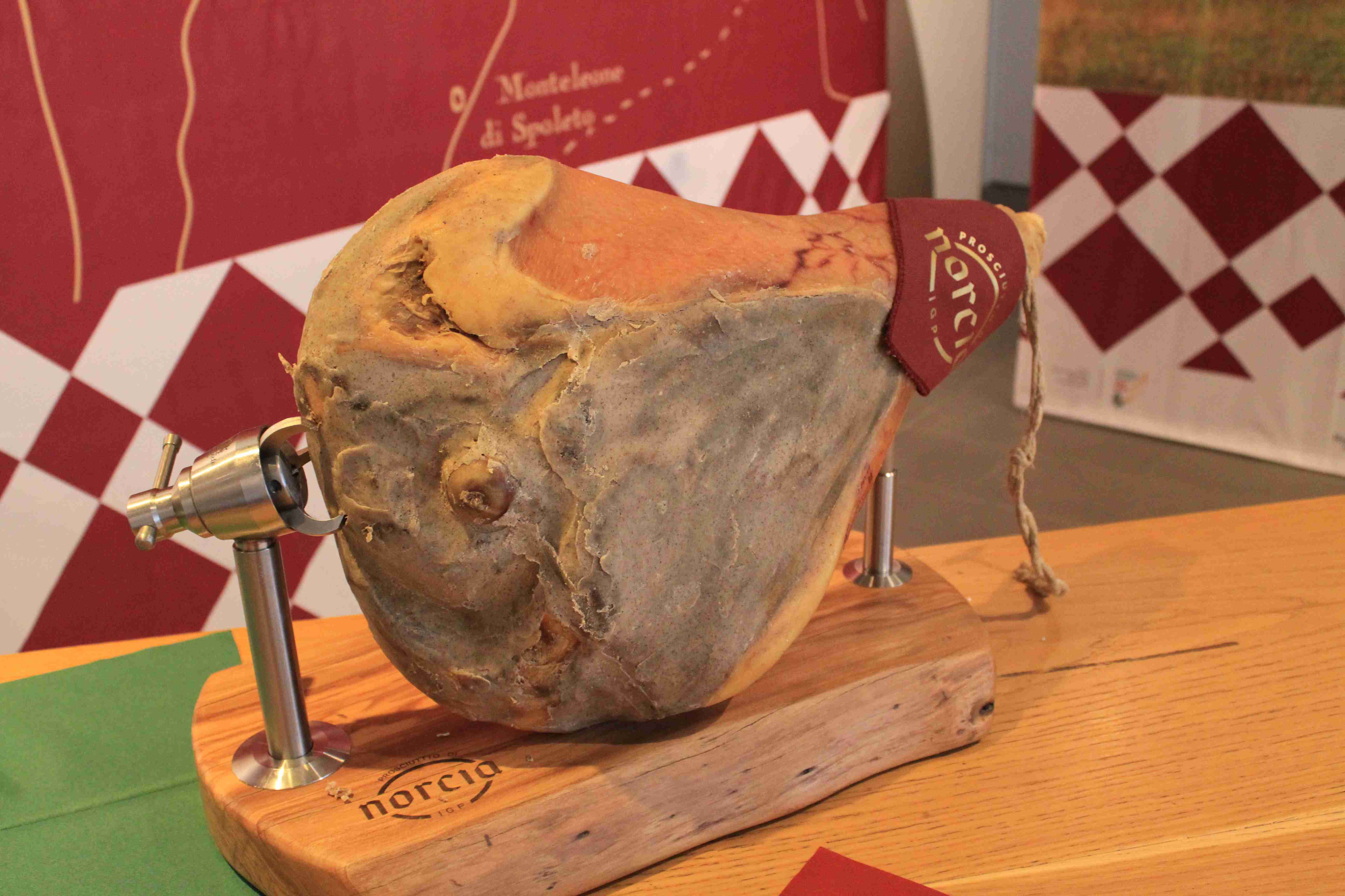 Prosciutto di Norcia IGP