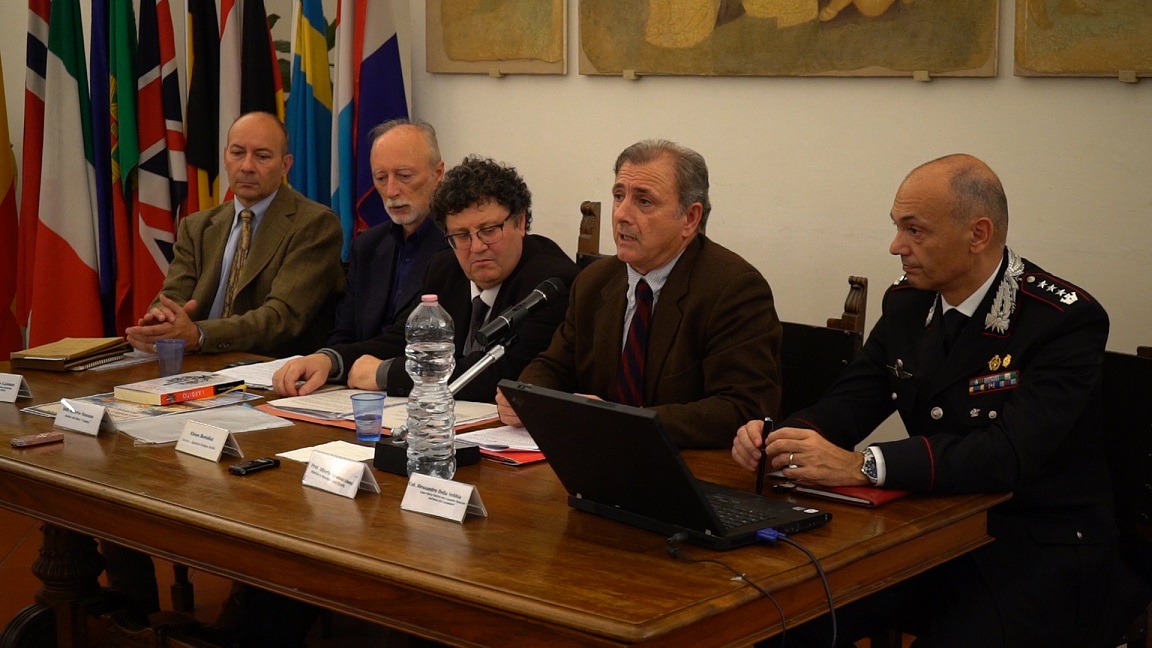 il tavolo dei relatori