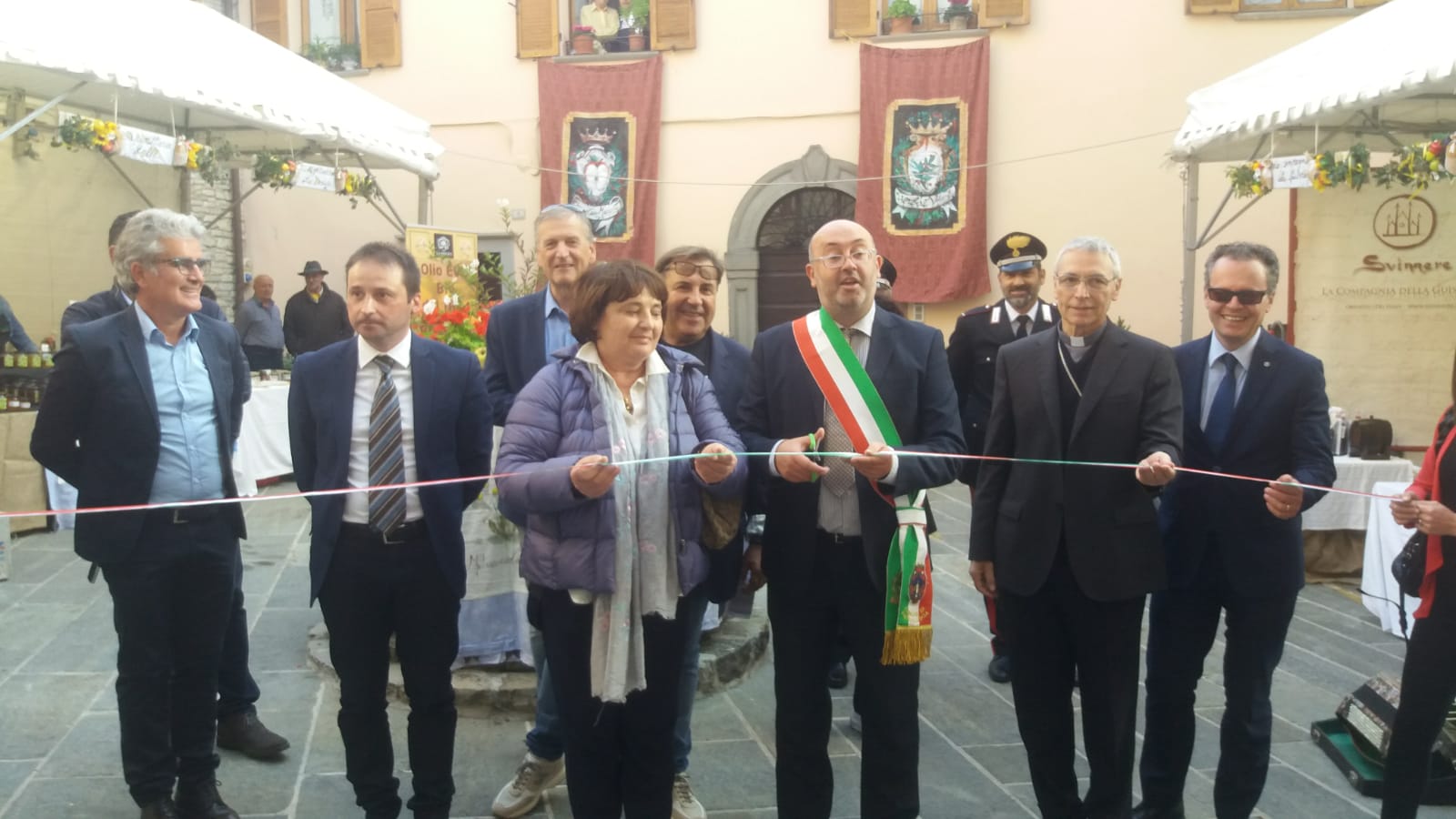 taglio del nastro0