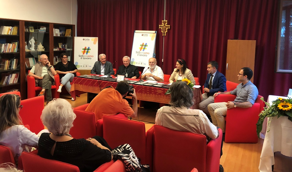IL CARD. BASSETTI ALLINCONTRO CONSEGNA RICONOSCIMENTI ALLE AZIENDE PROGETTO SOSTENIAMO IL LAVORO ANNO 2018