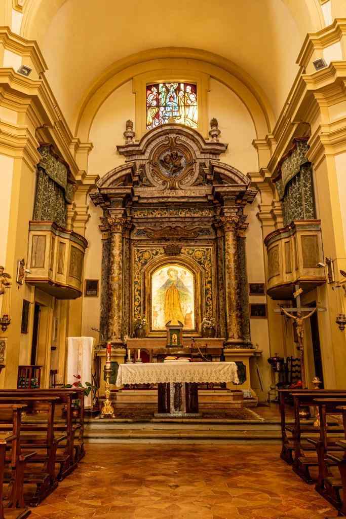 Interno Santuario Madonna del Soccorso 2