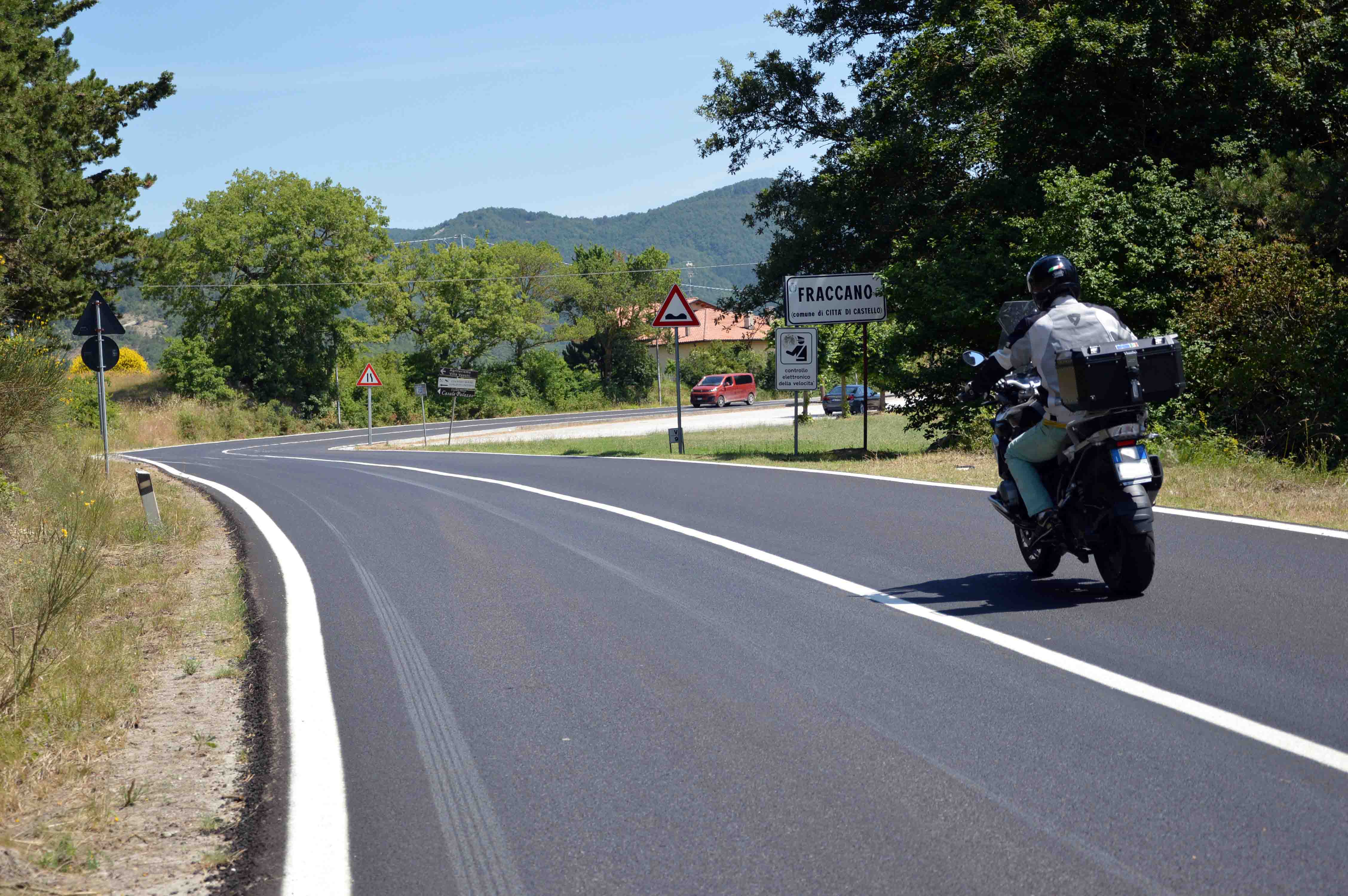 Strada Apecchiese 4