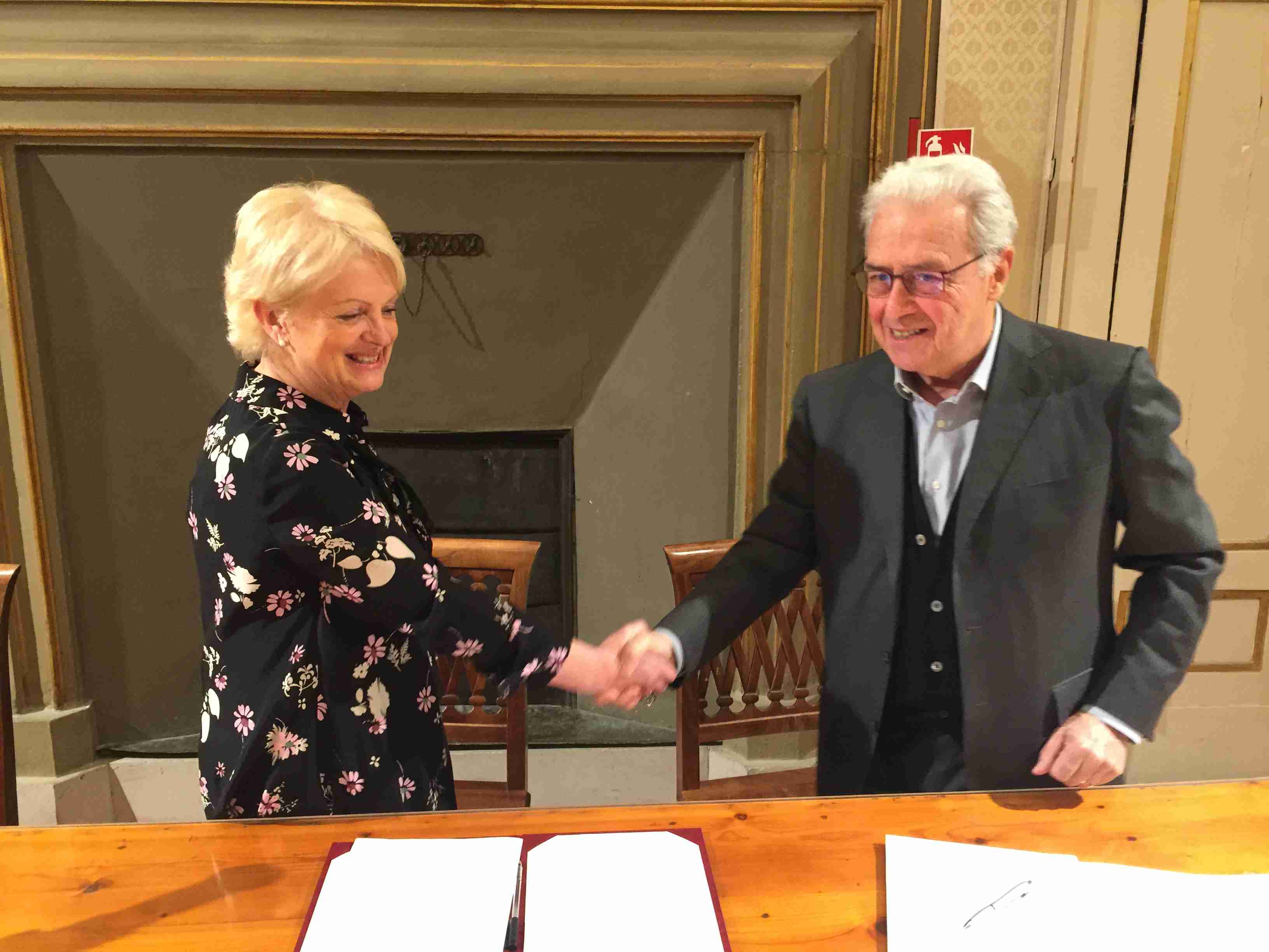 firma accordo 2 2