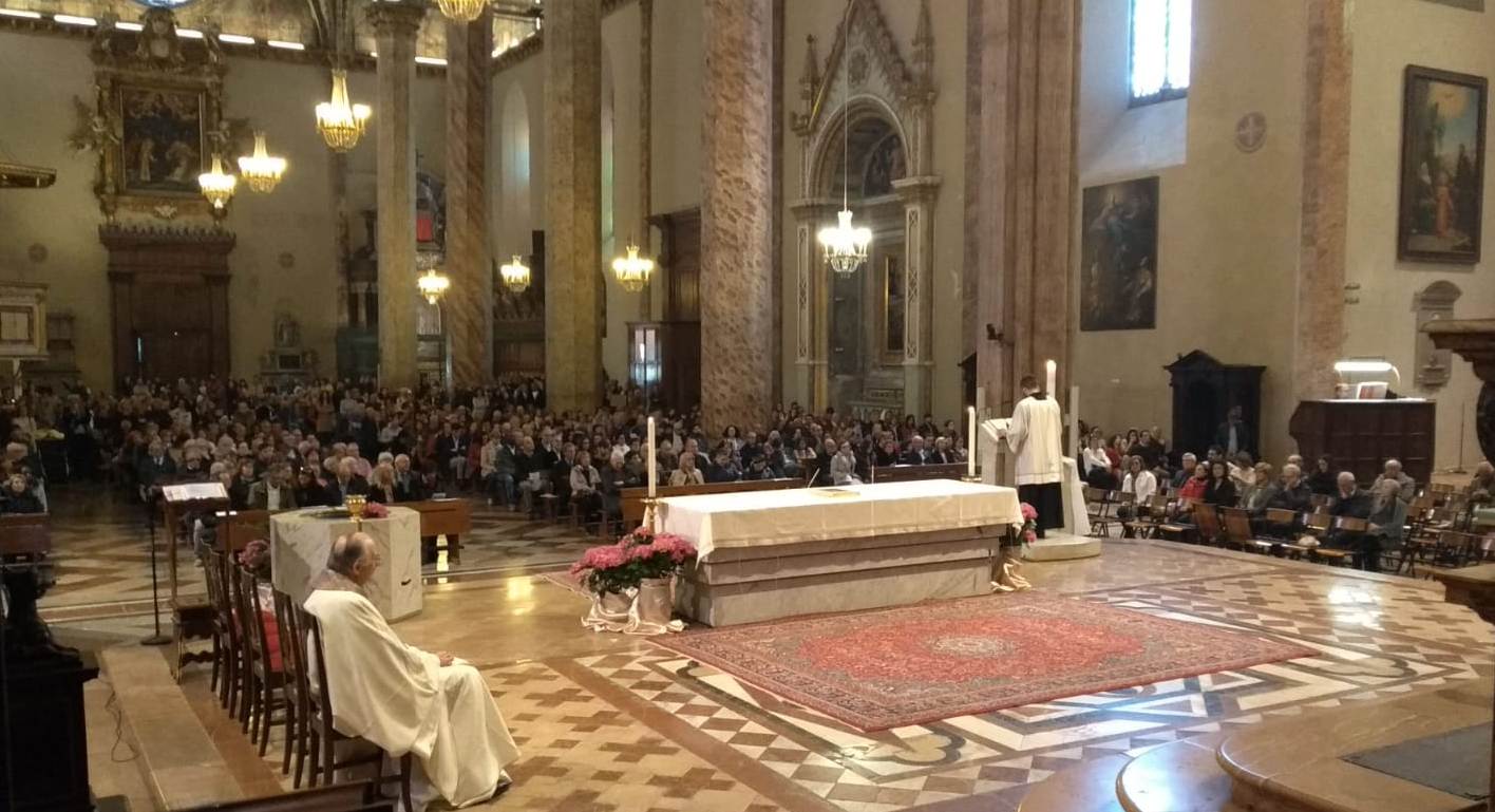 foto messa domenica di pasqua 2019 catt pg f1