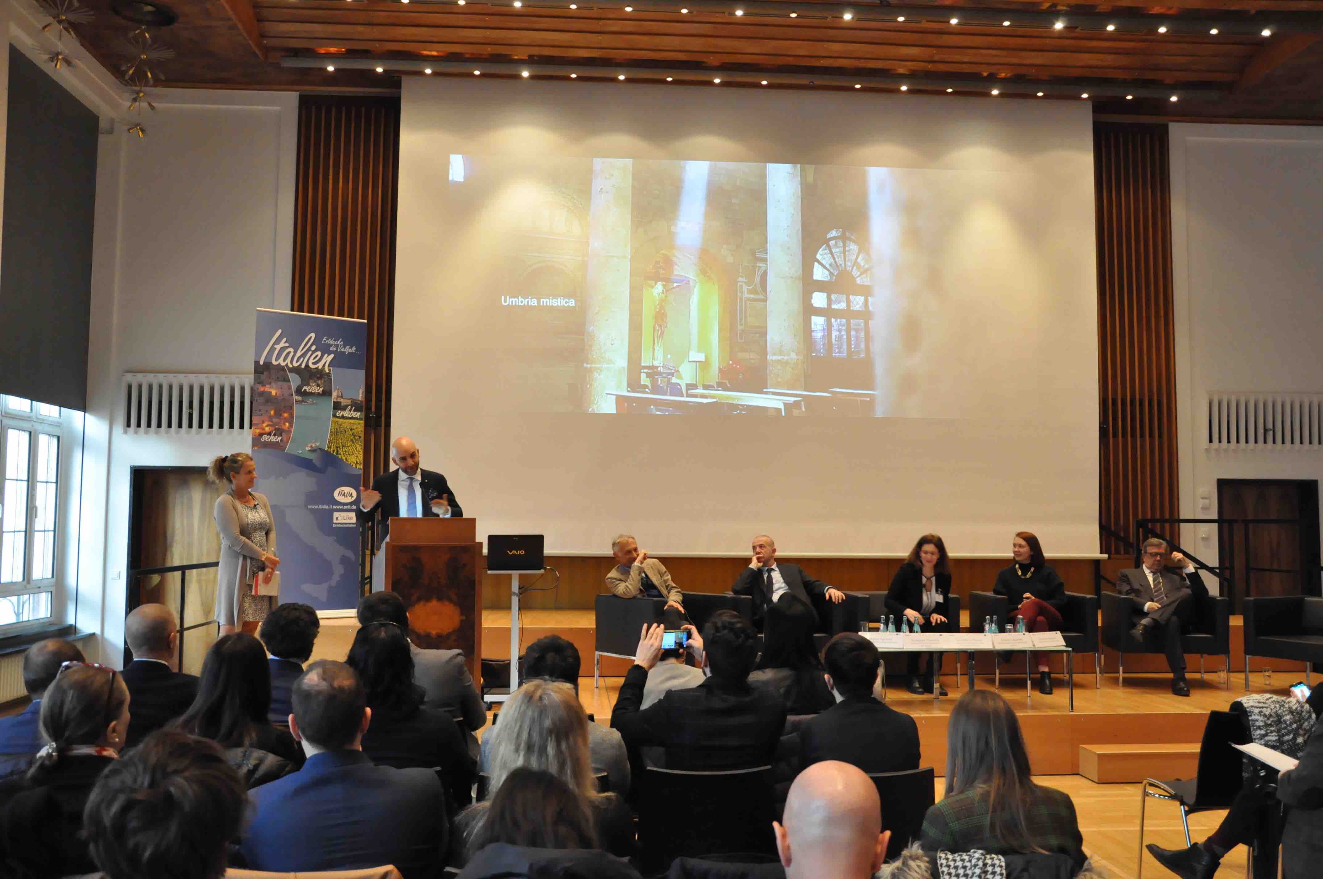 conferenza stampa 8