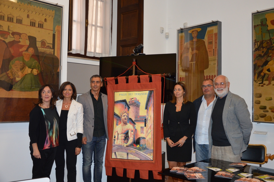 da sx Amalia Cecchini Stefania Moccoli Aldo Salvaggio Isabella Burganti Patrizio Ercolanetti Bernardino Sperandio