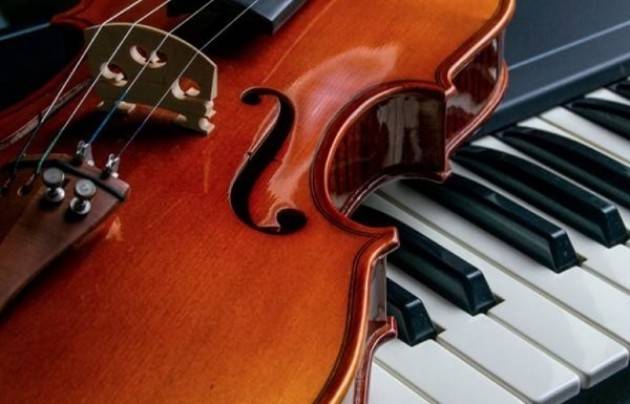 f1 0 cremona musica