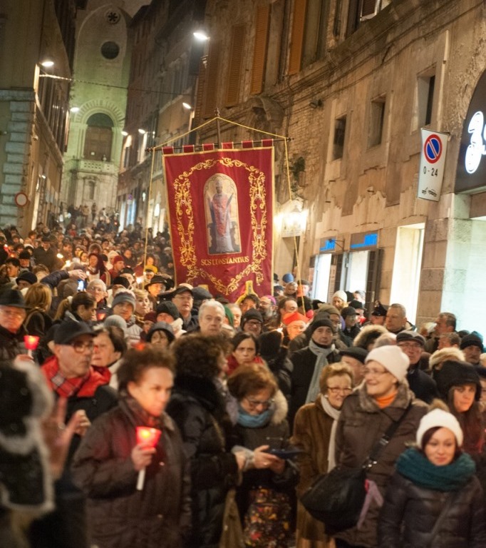 fedeli alla luminaria di san costanzo