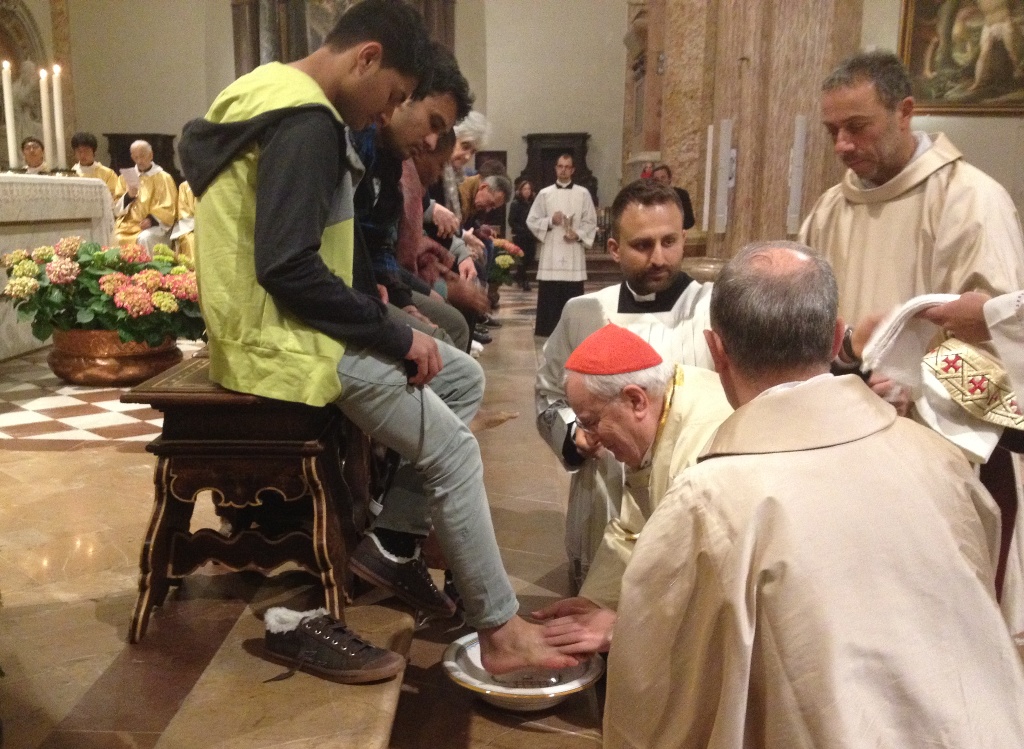 giovedì santo cattedrale rito lavanda dei piedi f2