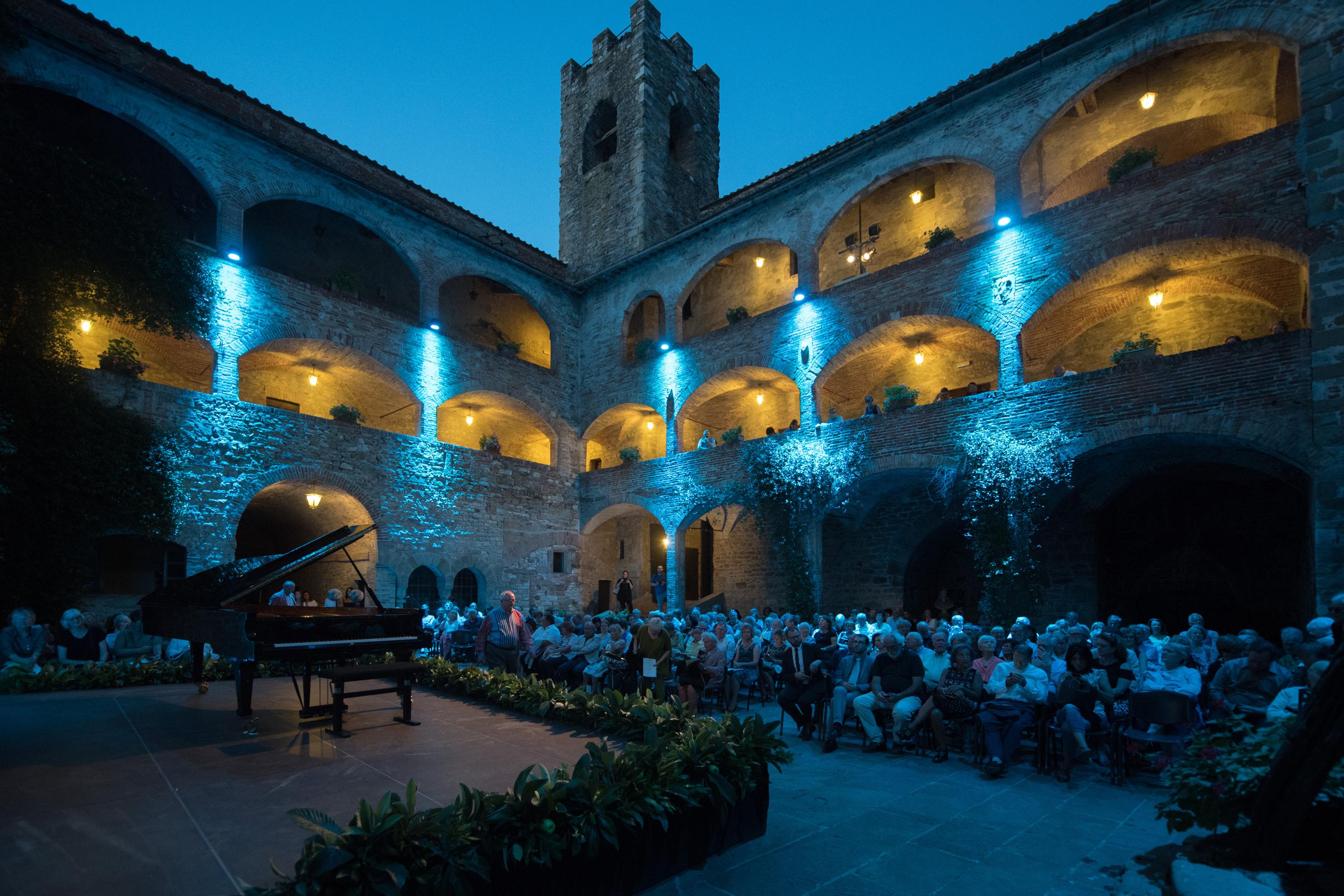 il TMF il 4.7.17 al Castello dei Cavalieri di Malta a Magione
