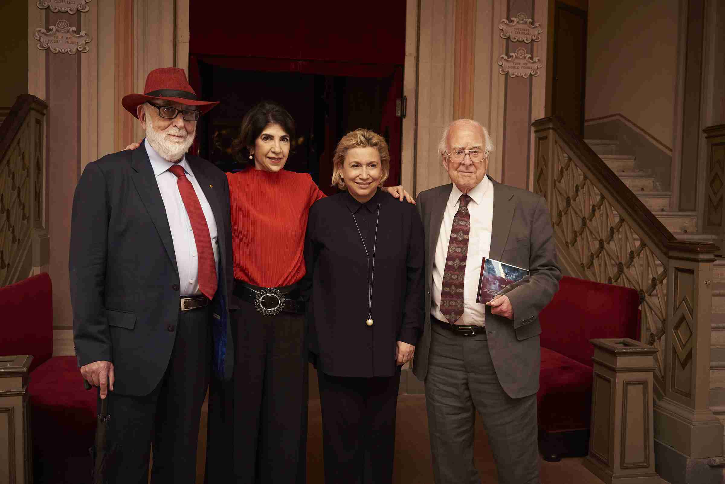 Francois Englert Fabiola Gianotti Maria Teresa Venturini Fendi e Peter Higgs Premio Carla Fendi TrabalzaJin 3