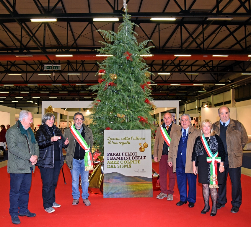 expo regalo albero low