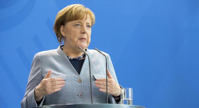 lampada assisi merkel stampa 20180412090716