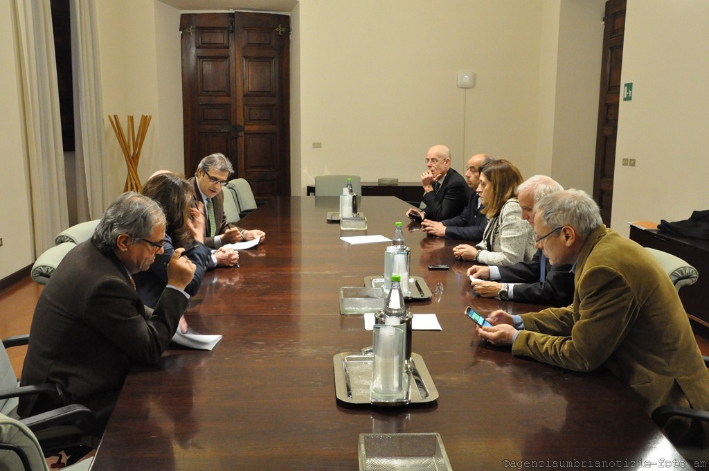 incontro sala giunta 3