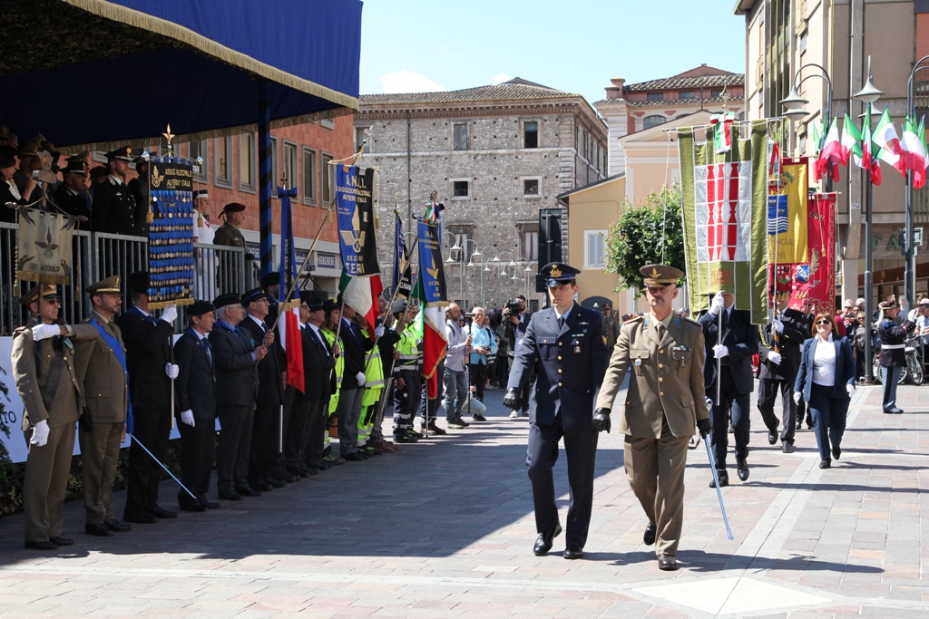 ingresso gonfaloni
