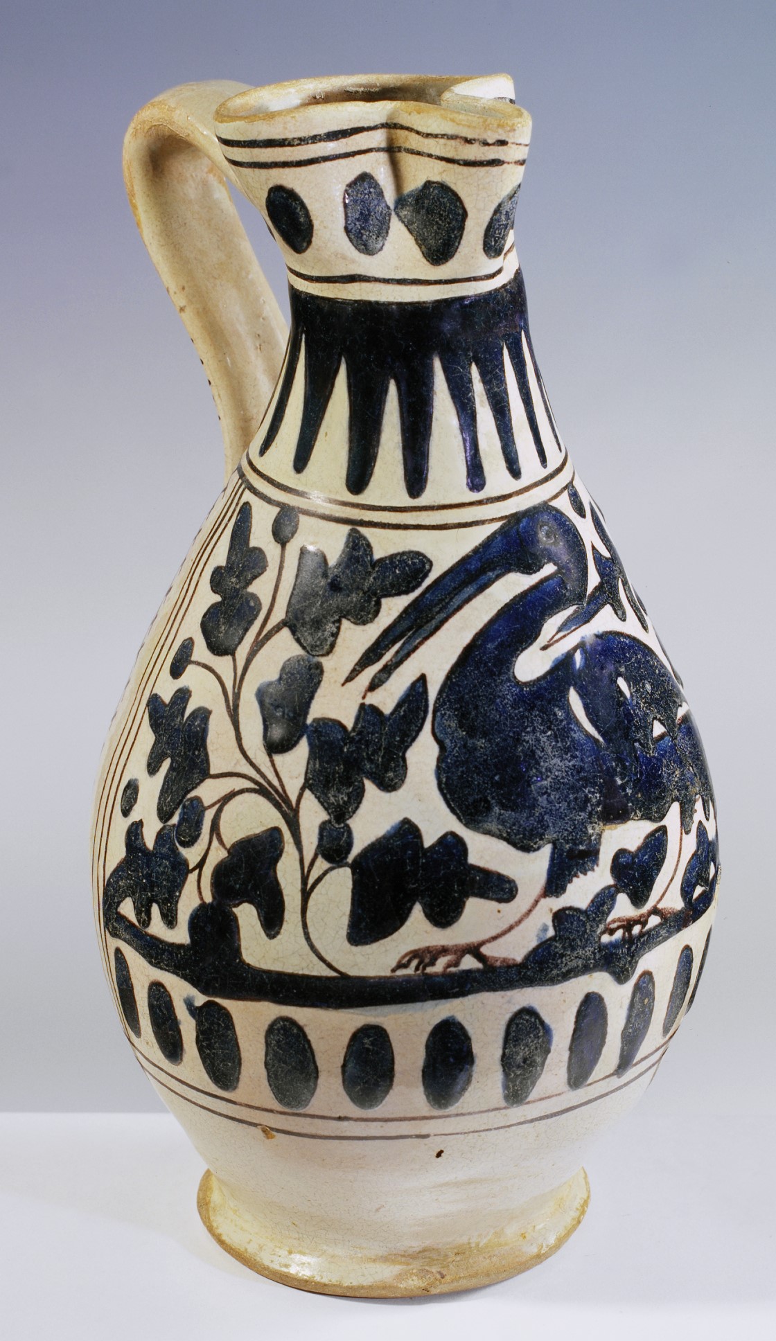 inv. n. 719 Boccale maiolica Viterbo o Toscana sec. XV MUVIT Museo del Vino Fondazione Lungarotti Torgiano PG