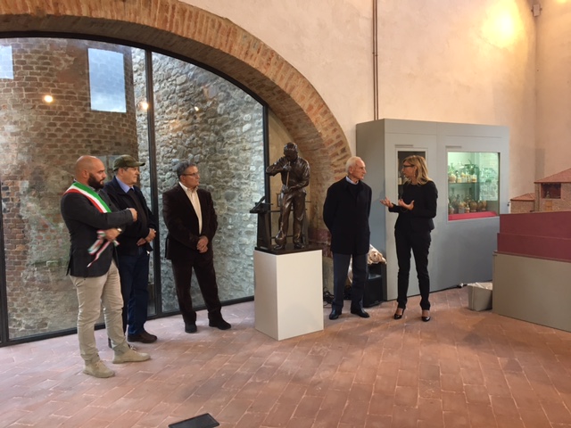 piegaro inaugurazione statua