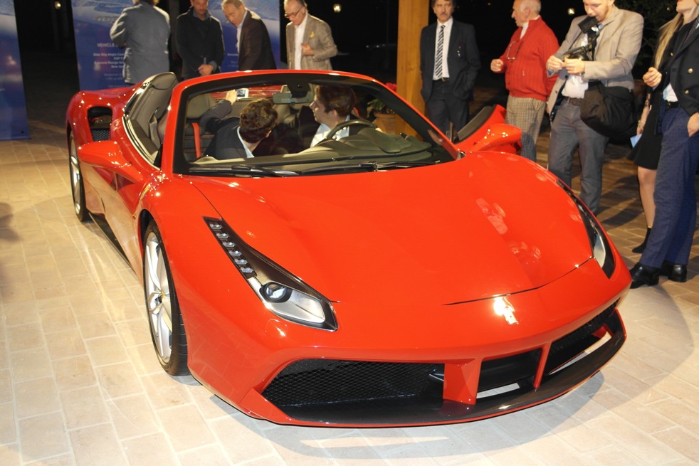 selfie con ferrari 488 spider