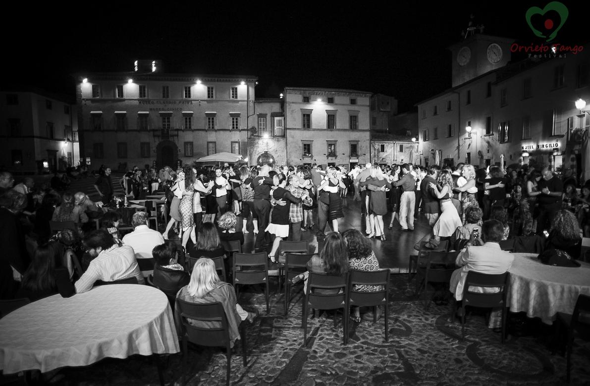tangheri in piazza